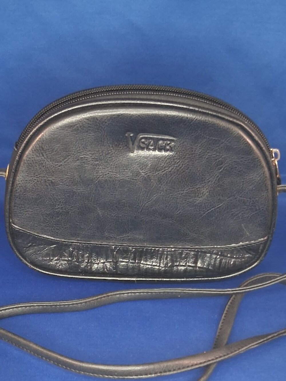 VTG V SACK Black Oval Crossbody Bag Faux Leather Croc Trim Camera Bag 90s - Picture 4 of 10
